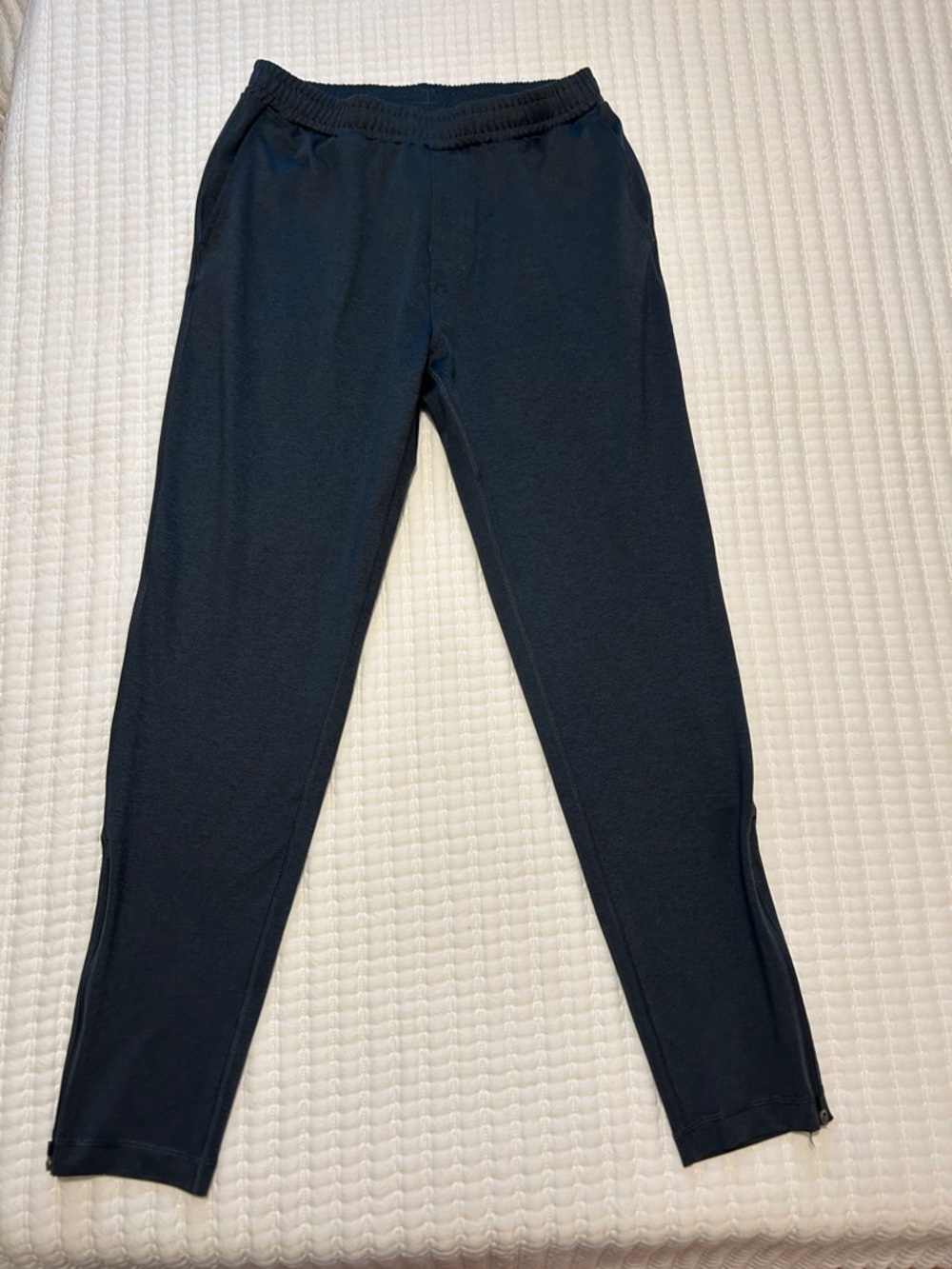 Vuori Navy Performance Joggers Sweatpants Mens Small